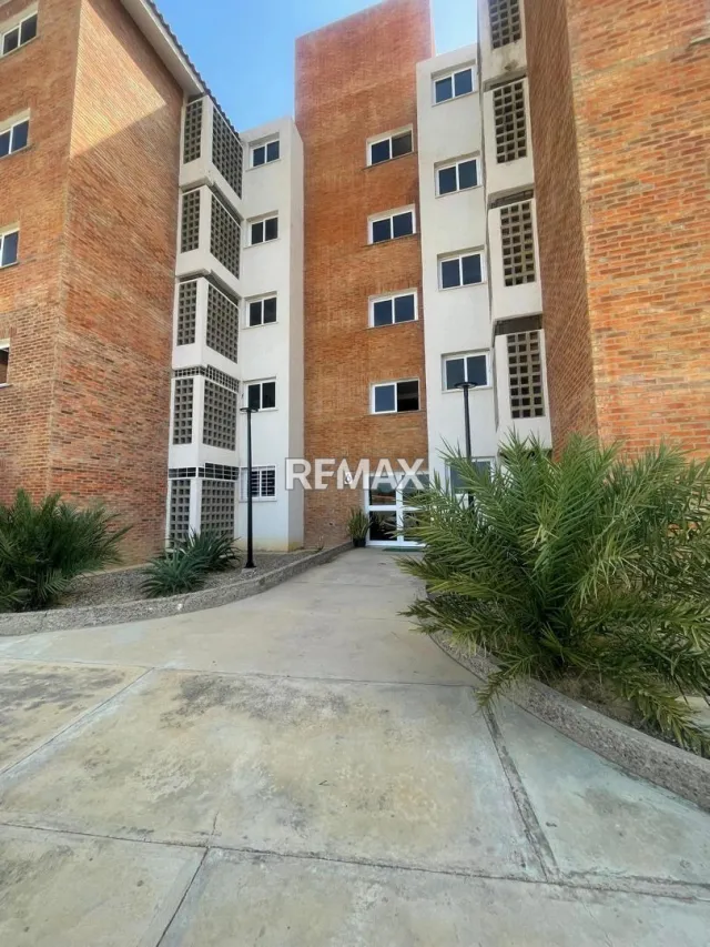 En Venta Apartamento Parque Residencial San Román, Punto Fijo, Carirubana, Falcón, VEN - Foto 1