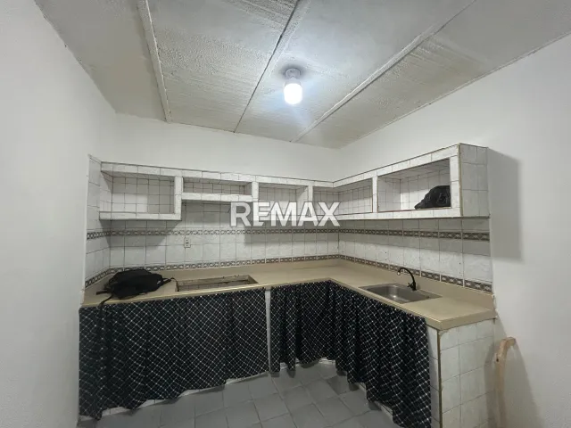 En Venta Casa o TownHouse Calle Libertad, Punto Fijo, Carirubana, Falcón, VEN - Foto 2