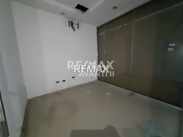 En Venta Local Comercial La Puerta, Centro Comercial Caribbean, Punto Fijo, Municipio Carirubana del Estado Falcon., Punto Fijo, Carirubana, Falcón, V - Foto 4