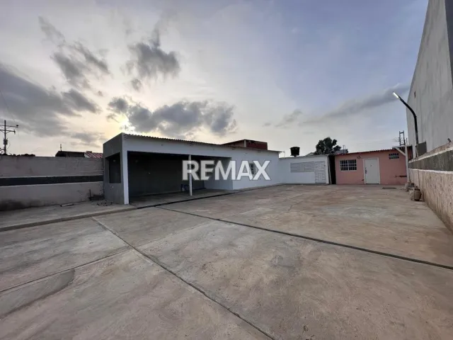 En Alquiler Local Industrial y Galpón Urb Casacoima, Municipio Carirubana, Estado Falcon, Punto Fijo, Carirubana, Falcón, VEN - Foto 9
