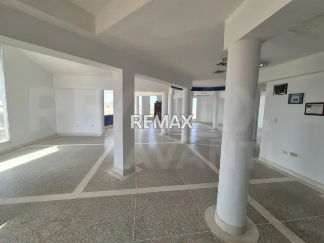 En Venta Edificio Santa Irene, Punto Fijo, Carirubana, Falcón, VEN - Foto 3