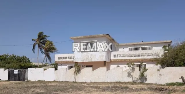 En Venta Local Industrial y Galpón Adicora, Adícora, Falcón, VEN - Foto 1