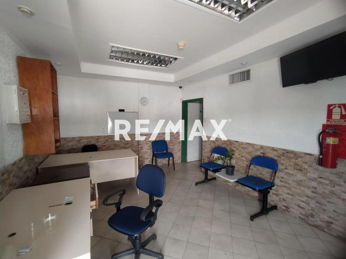 En Venta Local Industrial y Galpón Av. Jacinto Lara, Punto Fijo, Carirubana, Falcón, VEN - Foto 3