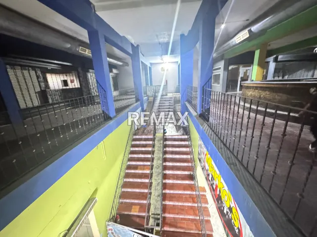 En Venta Edificio Av. Ecuador esquina Garcés, Punto Fijo, Carirubana, Falcón, VEN - Foto 7