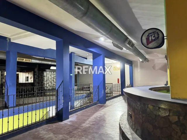 En Venta Edificio Av. Ecuador esquina Garcés, Punto Fijo, Carirubana, Falcón, VEN - Foto 10