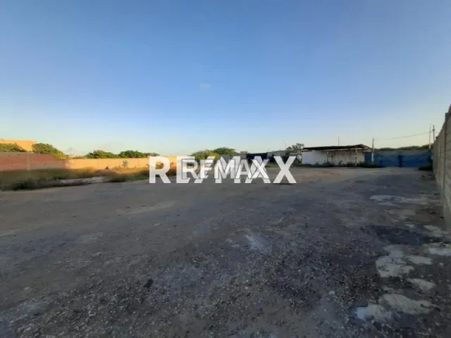 En Venta Local Industrial y Galpón El Cardón., Punto Fijo, Carirubana, Falcón, VEN - Foto 4