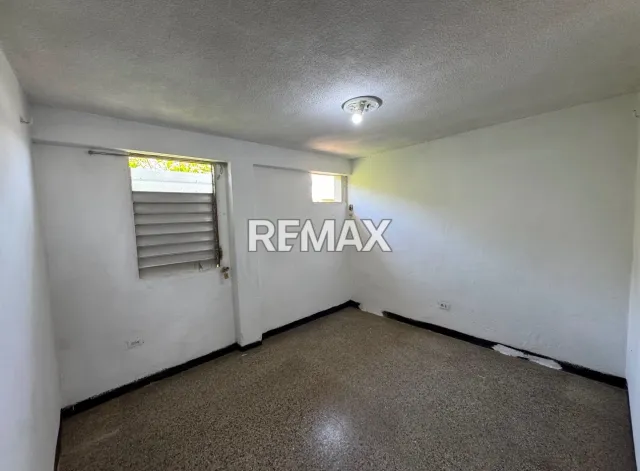 En Venta Apartamento Centro, Punto Fijo, Carirubana, Falcón, VEN - Foto 2