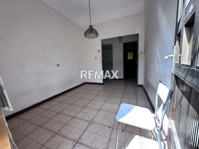 En Alquiler Local Comercial avenida bolivar entre Garces y Zamora, Punto Fijo, Carirubana, Falcón, VEN - Foto 4
