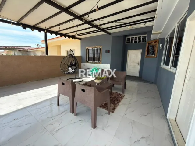 En Venta Casa o TownHouse Urbanizacion Villa Catania, Punto Fijo, Carirubana, Falcón, VEN - Foto 1