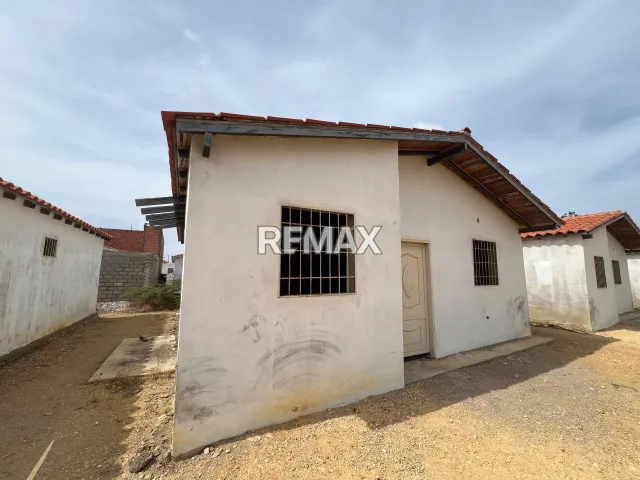En Venta Casa o TownHouse URB Las Marianas Guanadito Sur, Guanadito, Los Taques, Falcón, VEN - Foto 1