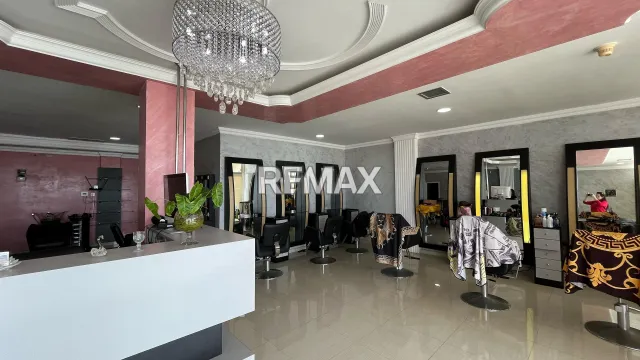 En Alquiler Local Comercial Los Caciques, Santa Irene, Punto Fijo, Carirubana, Falcón, VEN - Foto 2