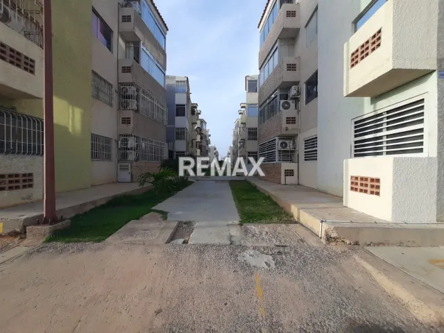 En Venta Apartamento Balcones de Paraguana, Cardón, Carirubana, Falcón, VEN - Foto 1