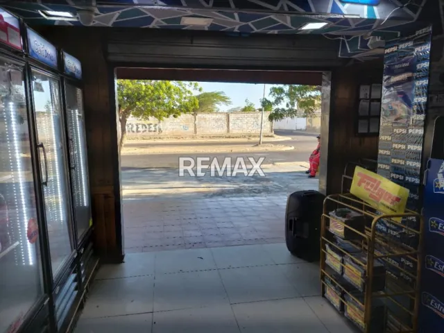 En Venta Local Comercial Urb. Antiguo Aeropuerto, Punto Fijo, Carirubana, Falcón, VEN - Foto 1