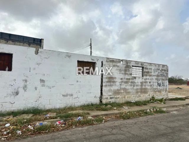Parcela en Judibana, uso residencial o comercial. - Foto 1