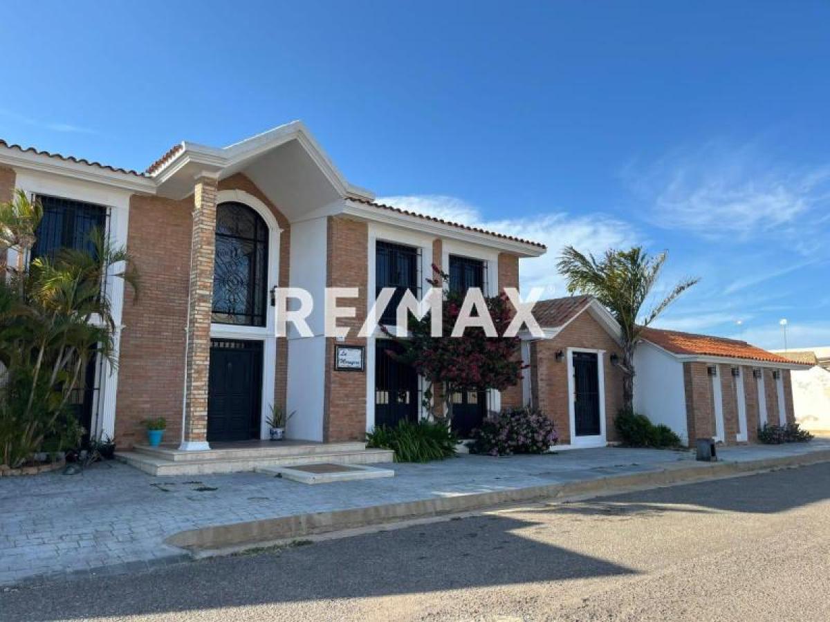 Casa Amoblada y equipada en Venta Virtudes II, con piscina y planta eléctrica - Foto 1