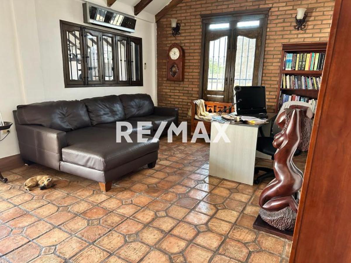 Casa Amoblada y equipada en Venta Virtudes II, con piscina y planta eléctrica - Foto 3