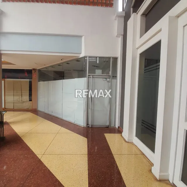 Local en alquiler en el Centro Comercial Las Virtudes - Foto 1