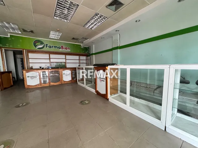 Local Comercial en Alquiler - Foto 3