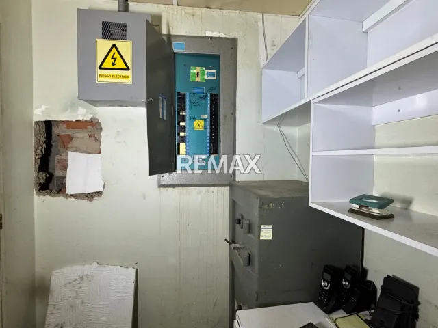 Local Comercial en Alquiler - Foto 6