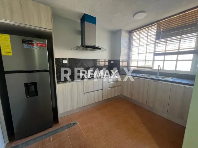 APARTAMENTO EN ALQUILER - Foto 1