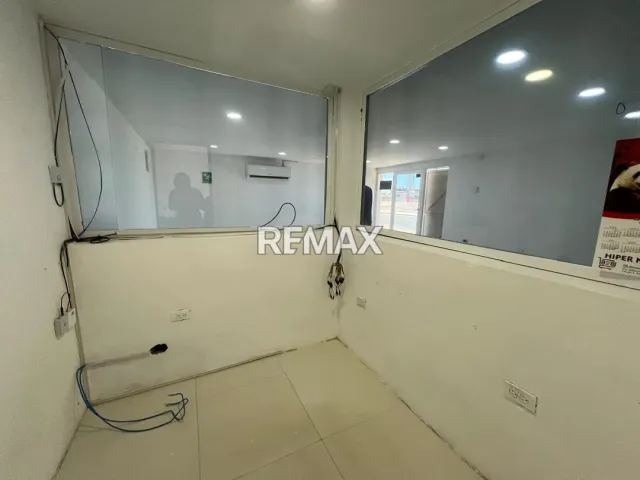 Local comercial en alquiler - Foto 3