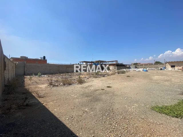 Terreno de 4.514m2 en la puerta maraven - Foto 2