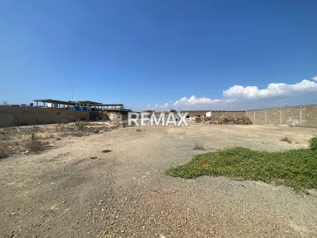 Terreno de 4.514m2 en la puerta maraven - Foto 3