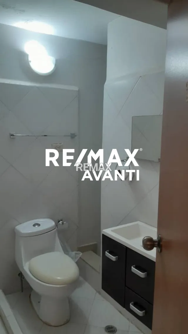 CASA EN ALQUILER UBICADA EN CONJUNTO RESIDENCIAL PRIVADO CASACOIMA COUNTRY - Foto 4