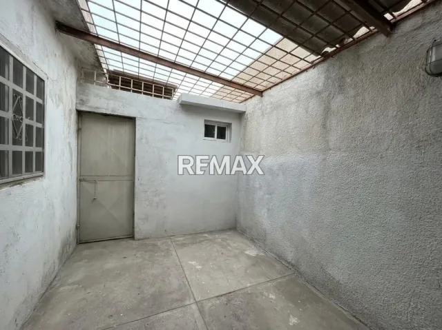 CASA EN VENTA , URB. SANTA IRENE - Foto 4