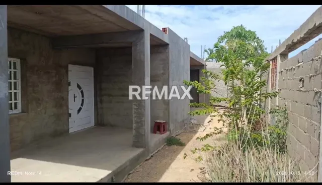 Gran Oportunidad de Inversión! Casa en Obra Gris para Personalizar a tu Gusto, ubicada en zona residencial casacoima - Foto 1