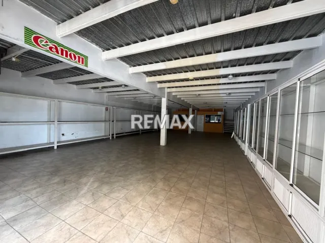 LOCAL COMERCIAL EN VENTA ENTRE AV. BOLIVAR Y PENINSULAR - Foto 8