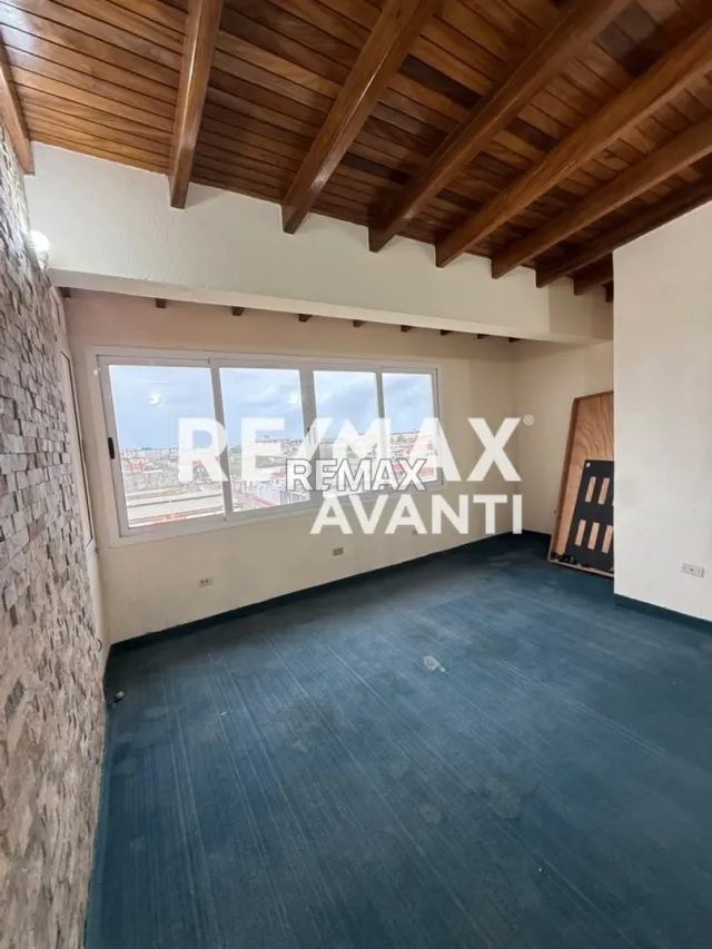 Apartamento de 5 hab. y 200 m² en venta en Caja de Agua, Punto Fijo · $47.000 - Foto 3