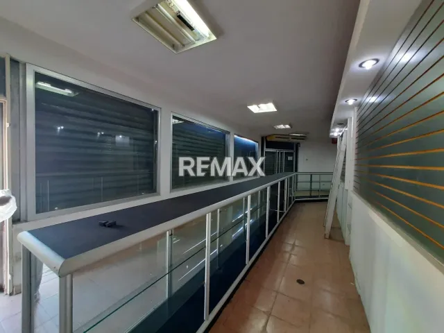 Local Comercial de 100 m² en alquiler en Punto Fijo · $550 - Foto 2