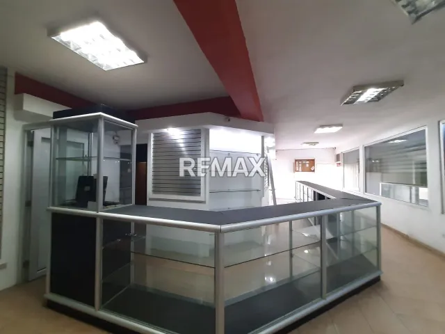 Local Comercial de 100 m² en alquiler en Punto Fijo · $550 - Foto 5