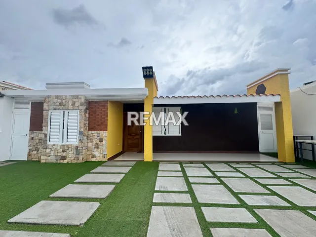 Casa de 3 hab. y 216 m² en alquiler en Puerta Maraven · $800 - Foto 1