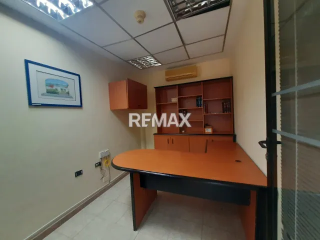 Local Comercial de 220 m² en alquiler en Santa Fe., Punto Fijo · $2.200 - Foto 6