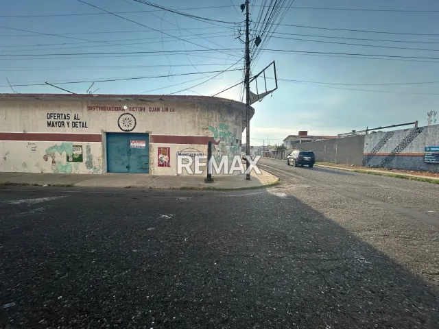 Parcela cercada de 320m2 ubicada en la Calle Monagas entre Garcés y Mariño - Foto 4