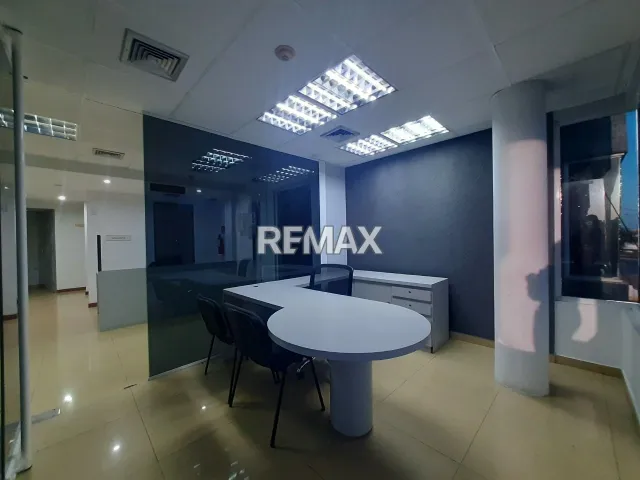 Local Comercial de 68 m² en alquiler en Caja de Agua, Punto Fijo · $1.100 - Foto 2