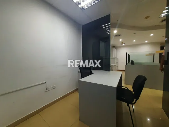 Local Comercial de 68 m² en alquiler en Caja de Agua, Punto Fijo · $1.100 - Foto 5