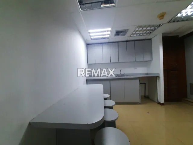 Local Comercial de 68 m² en alquiler en Caja de Agua, Punto Fijo · $1.100 - Foto 9