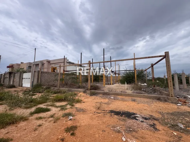 Parcela de terreno de 340m2 en venta ubicada en Puerta Maraven - Foto 9