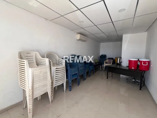 Casa en venta más locales comerciales. Punto fijo - Foto 11