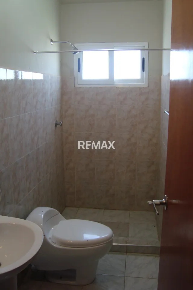 Casa de 3 hab. y 300 m² en venta en Puerta Maraven · $50.000 - Foto 5