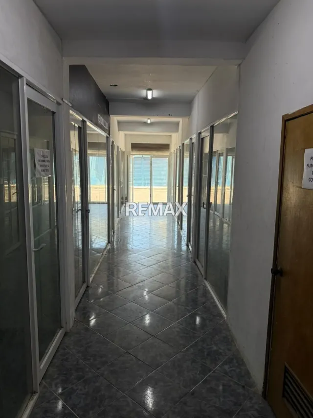 Edificio con 19 oficinas calle paez,av rafael gonzalez - Foto 2
