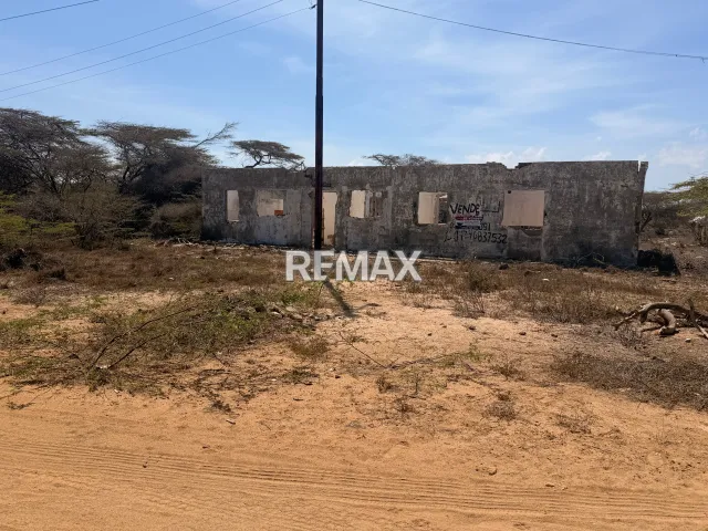 SE VENDE TERRENO EN ADICORA MÁS DE 700 m2 - Foto 1