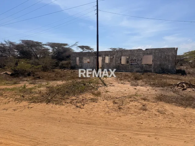 SE VENDE TERRENO EN ADICORA MÁS DE 700 m2 - Foto 2