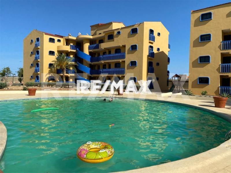 En Venta Hermoso Apartamento a Orilla de Playa en Resid. Mirasol.