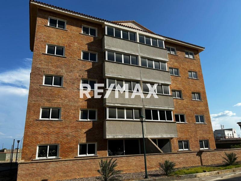 SE VENDE APARTAMENTOEN OBRA GRIS EN SAN ROMAN