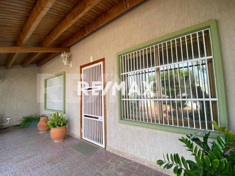 CASA EN VENTA EN LA PUERTA MARAVEN