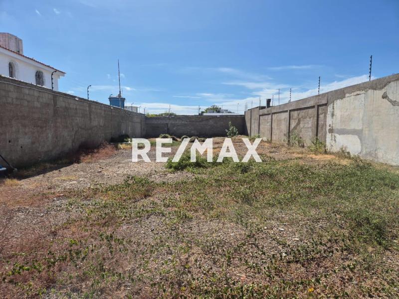 En Venta Terreno en la Urb. Casacoima